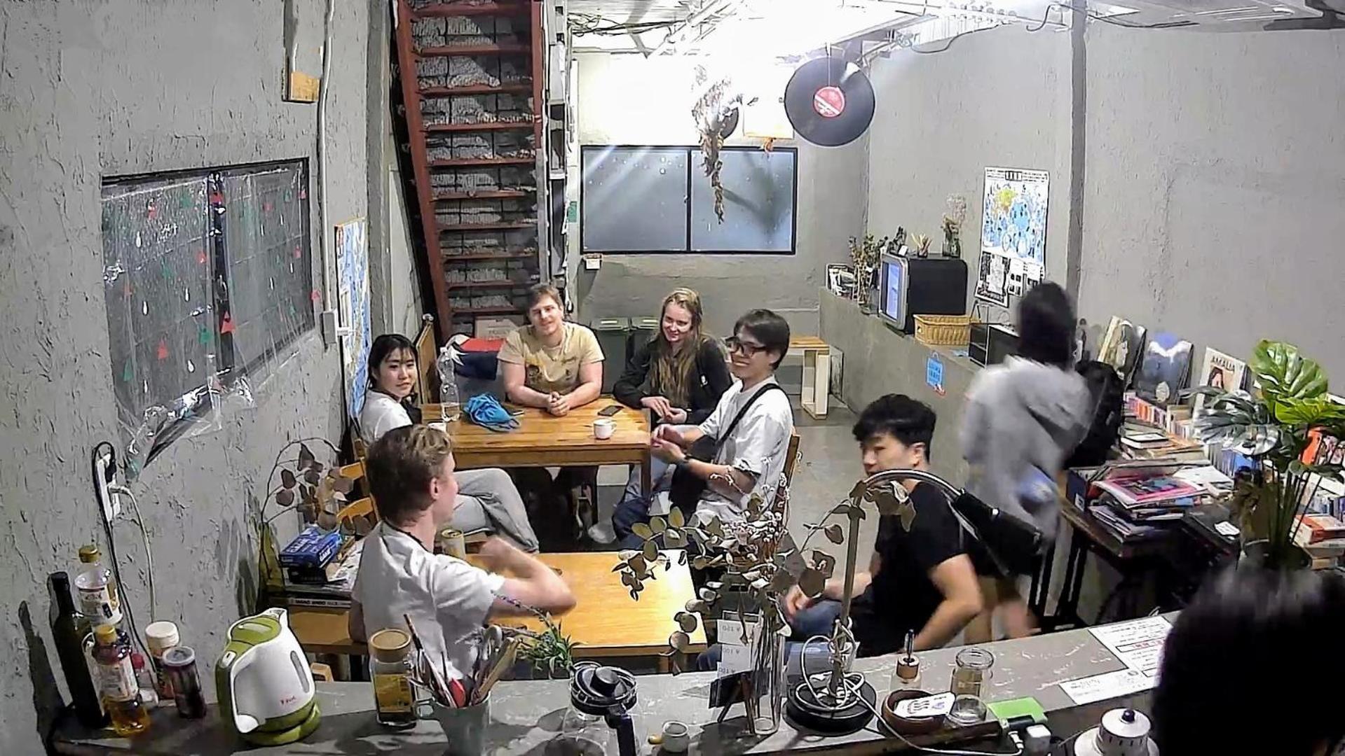 Tonarino Hostel For Backpackers Kobe Exterior photo